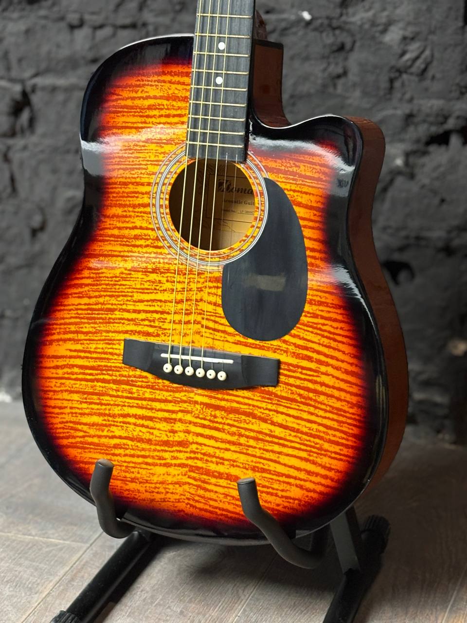 Акустическая Гитара в Тигровой Расцветке - изображение 3