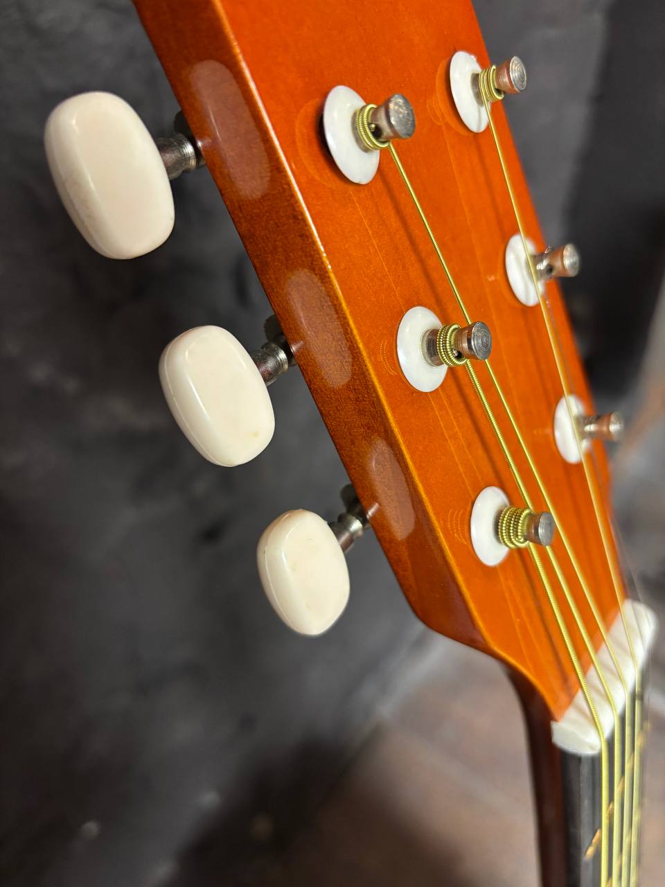 Акустическая Гитара в Тигровой Расцветке - изображение 9