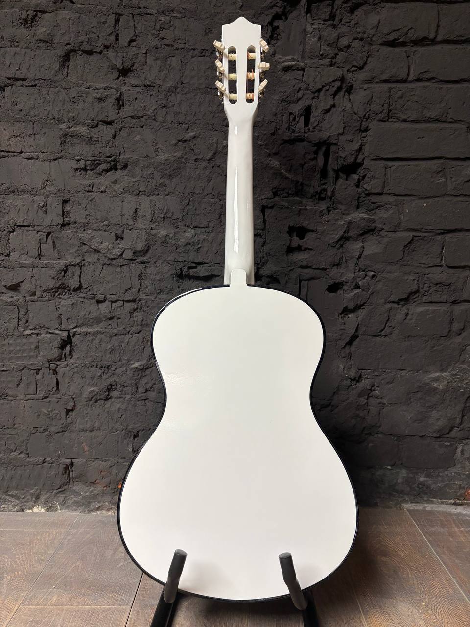 Белая Классическая Гитара для Начала Обучения - изображение 2
