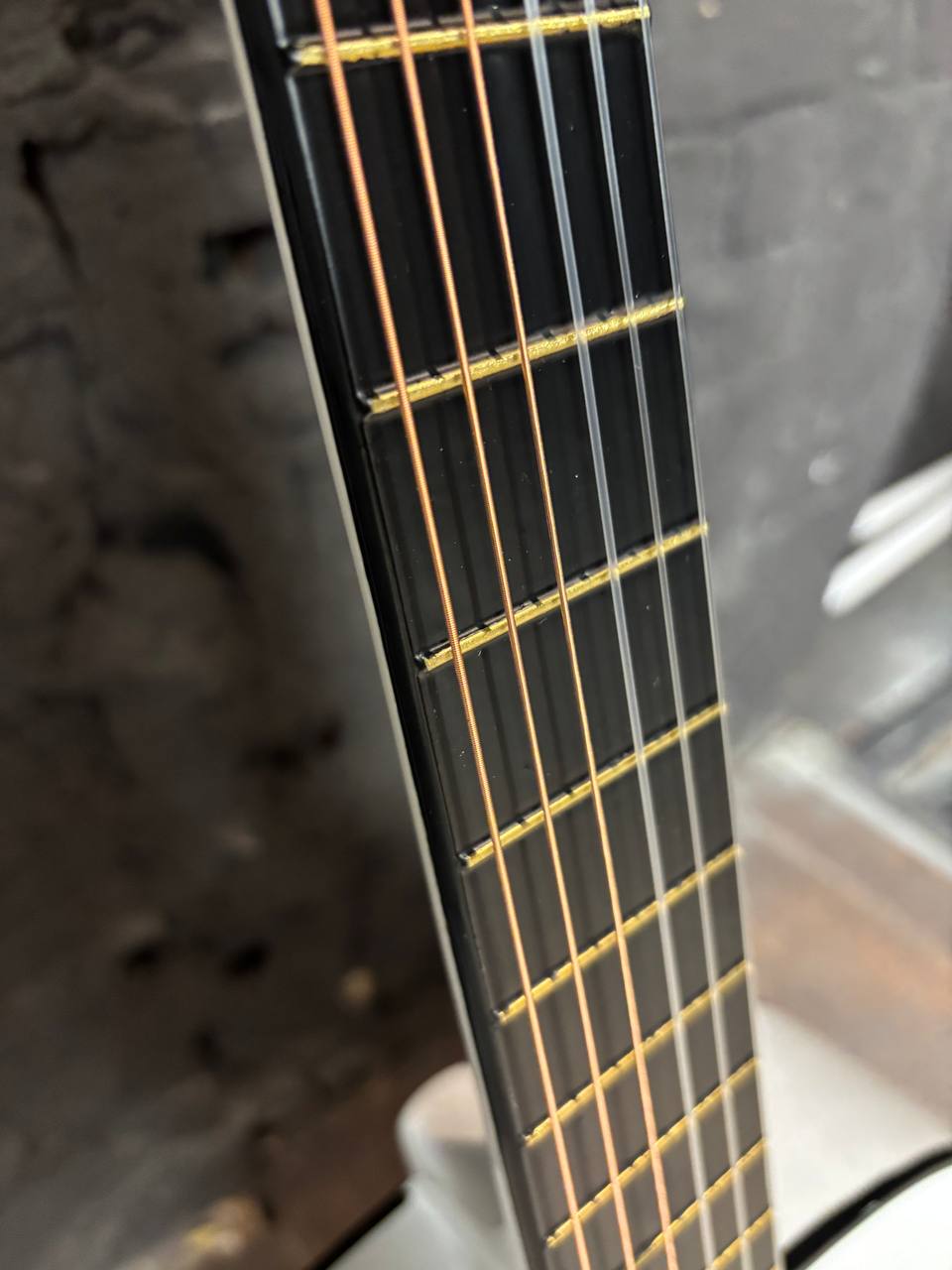 Белая Классическая Гитара для Начала Обучения - изображение 7