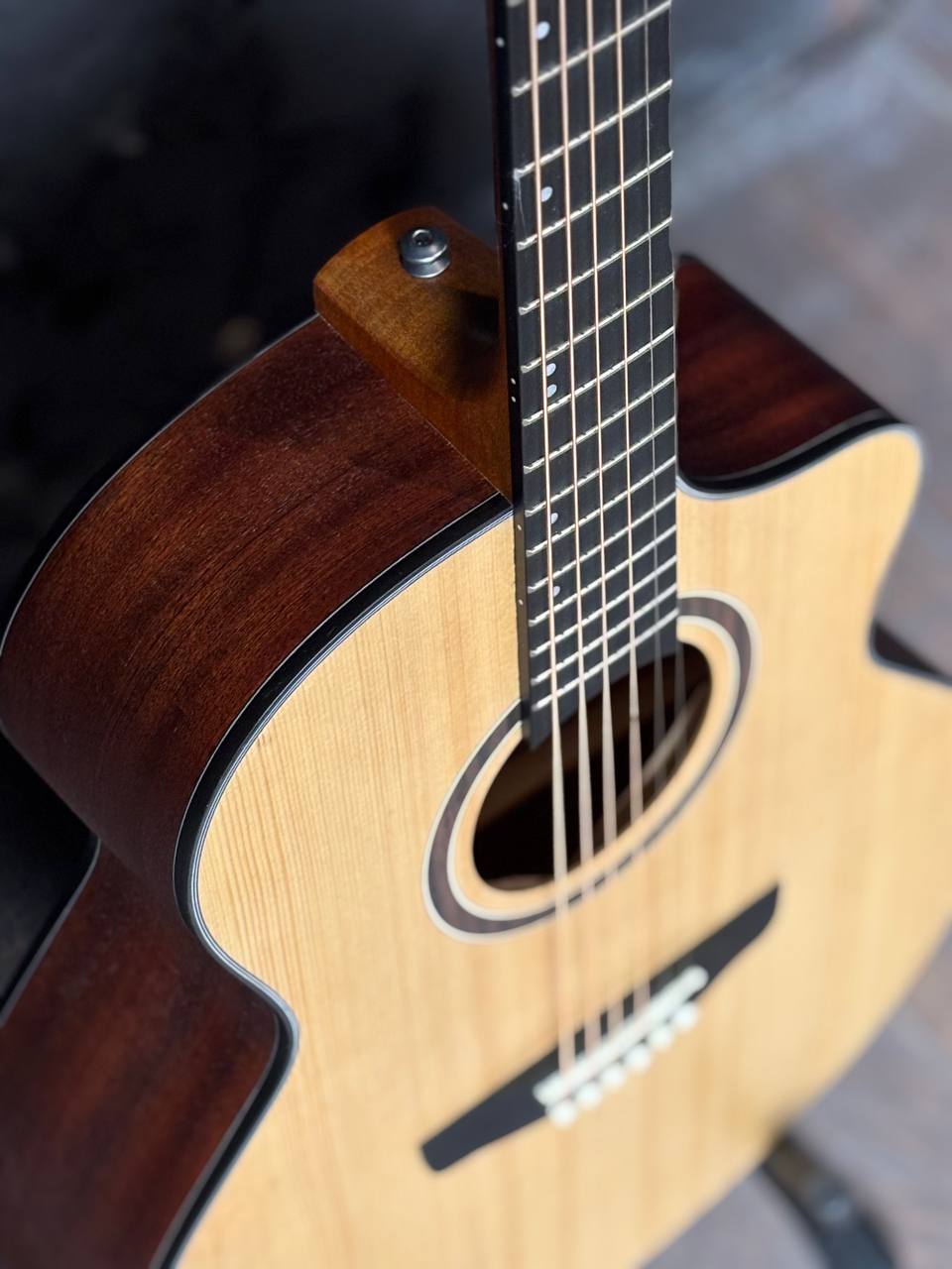 Акустическая гитара Deviser из Ели - изображение 5