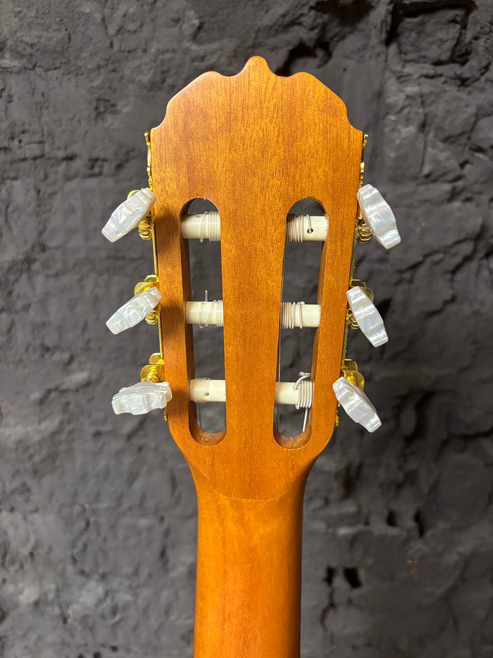Классическая Гитара из Красного Дерева - изображение 10
