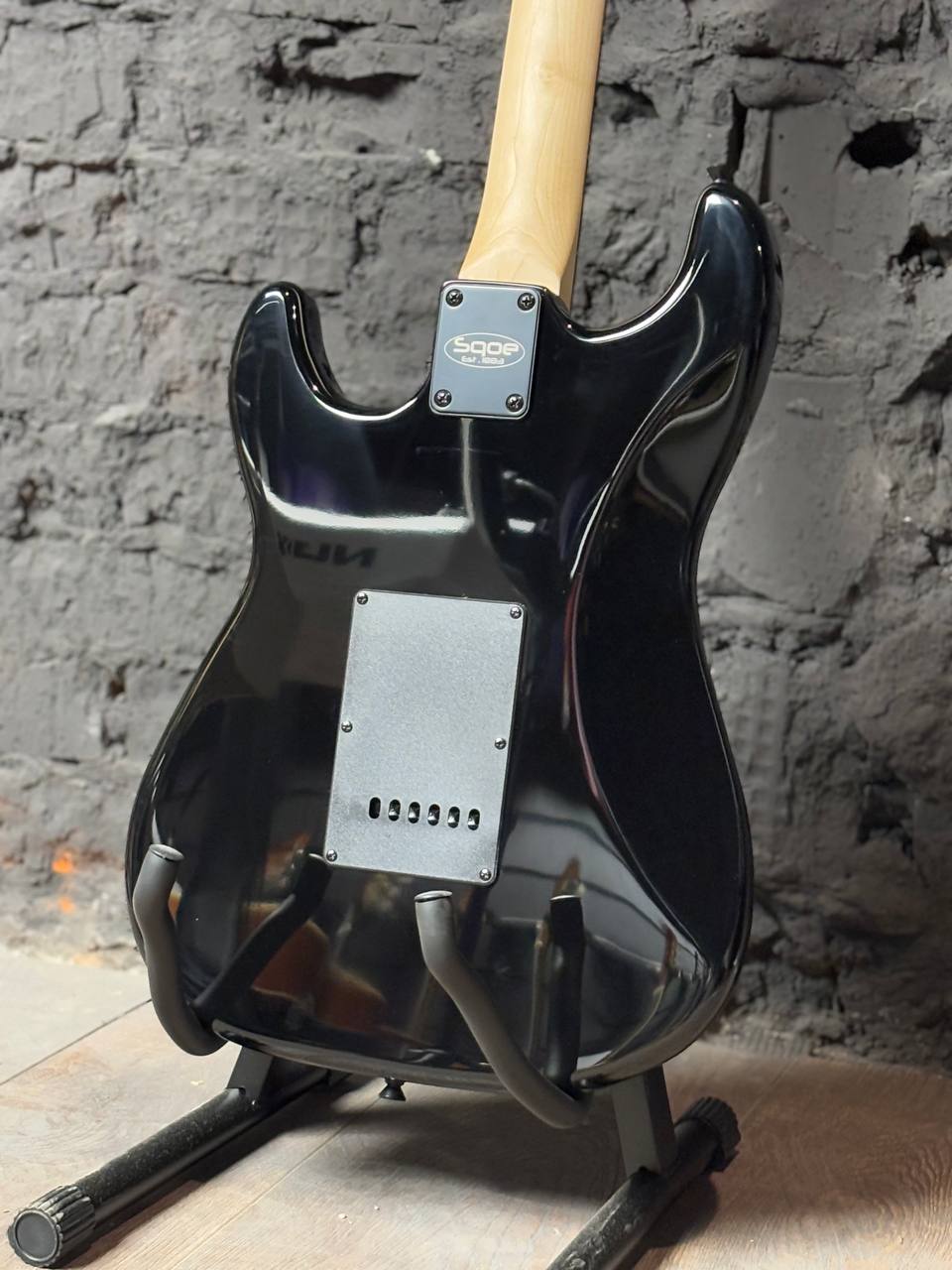 Гитара под Fender Stratocaster (Sqoe) - изображение 4