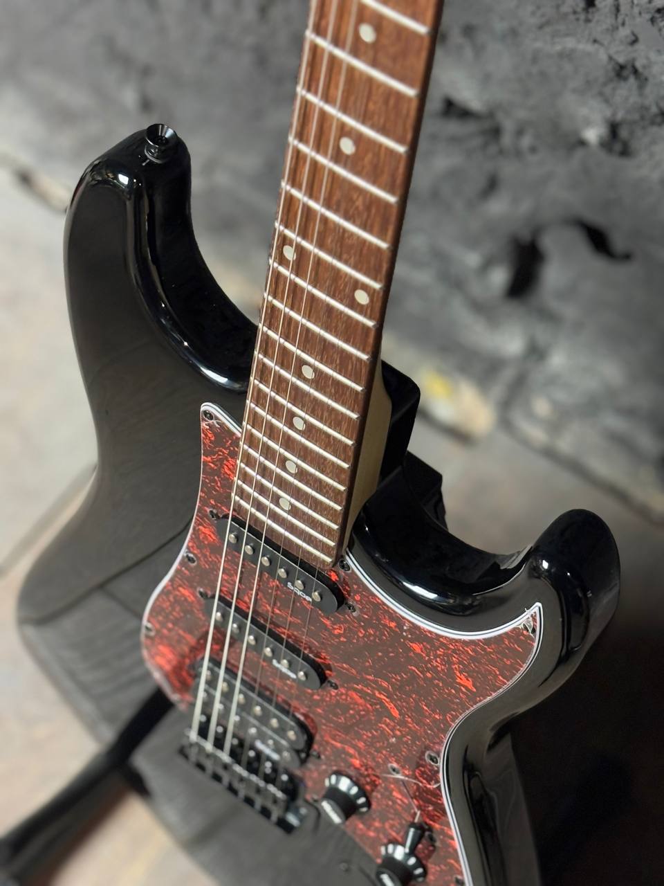 Гитара под Fender Stratocaster (Sqoe) - изображение 5