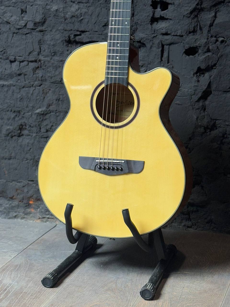 Акустическая гитара Deviser из Ели - изображение 3