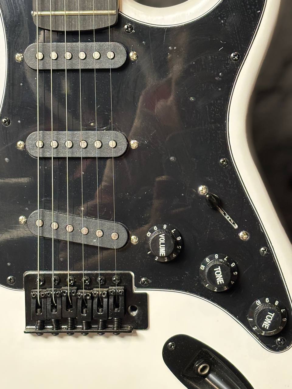 Белая Гитара под Fender - изображение 8