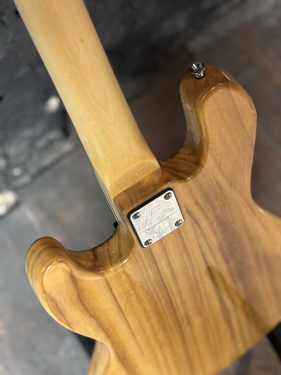 Бас гитара под Fender Precision Bass - изображение 6