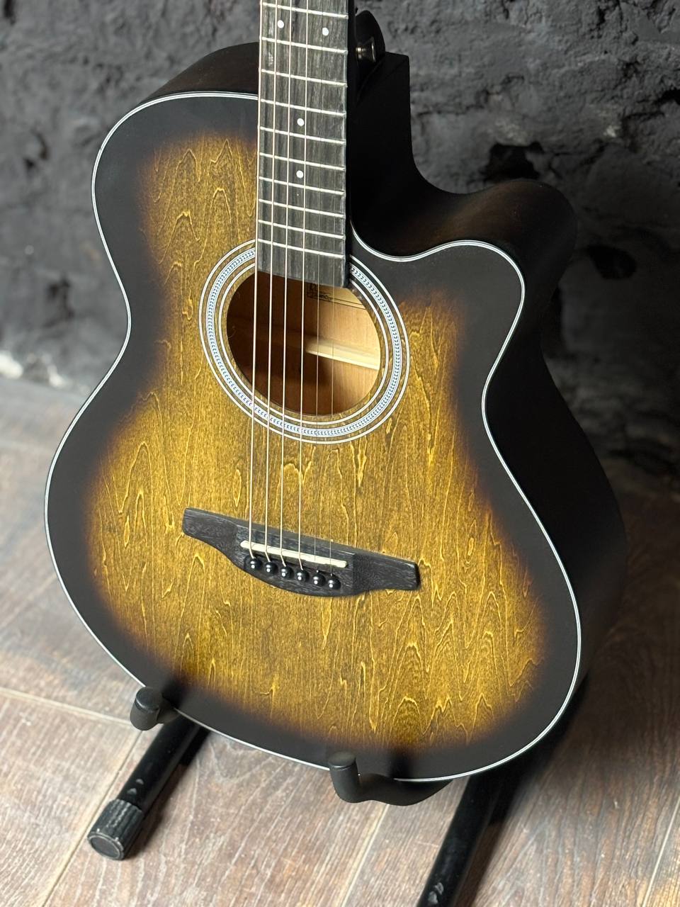 Акустическая Гитара из Тропического Дерева - изображение 3