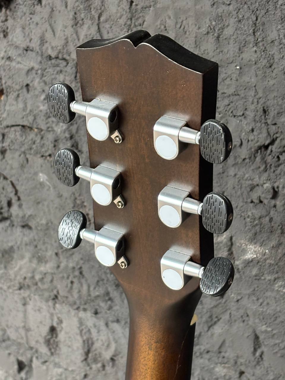 Акустическая Гитара из Тропического Дерева - изображение 9